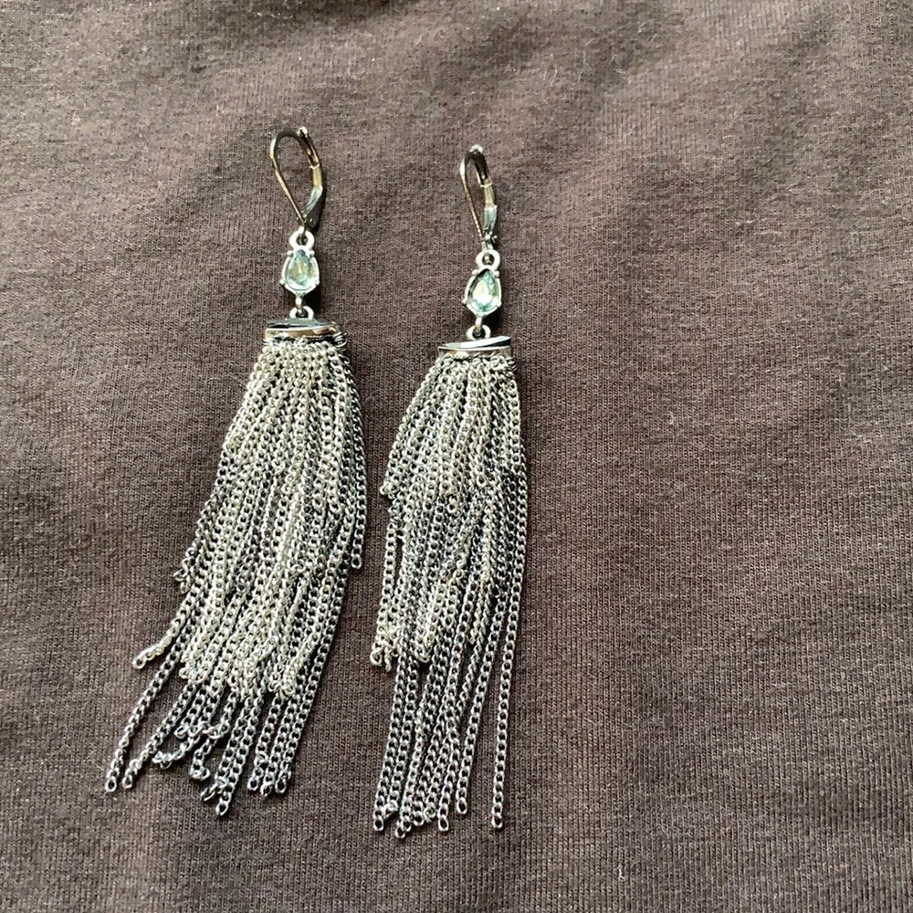 Drop style Earring🌺🌸 - Picture 3 of 10